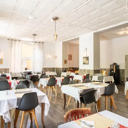 Du Levant 2* Castellane