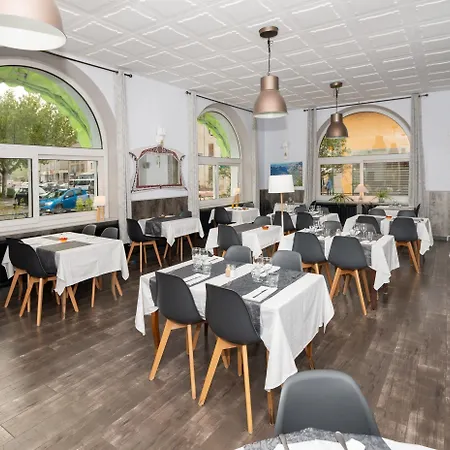 Hotel Du Levant Castellane