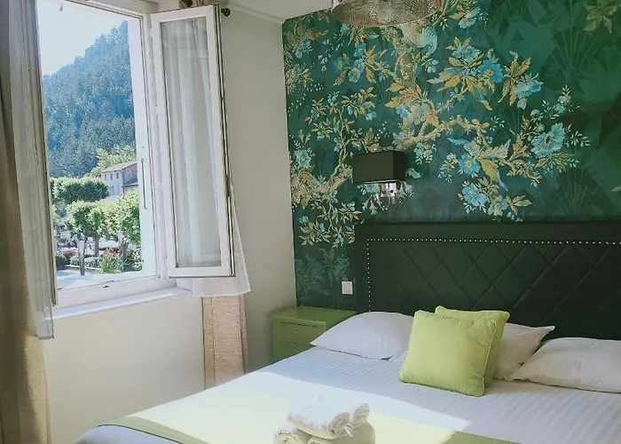 Du Levant 2* Castellane