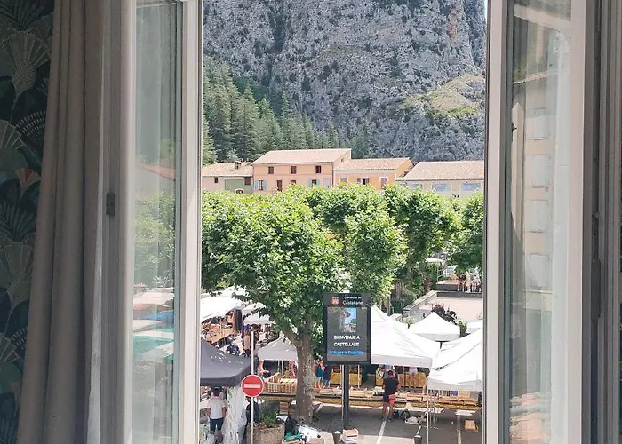 Szálloda Du Levant Castellane