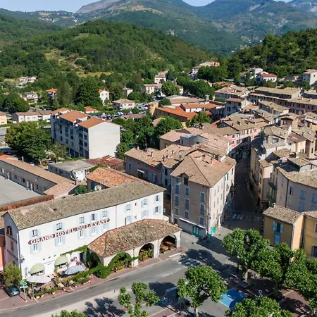 Отель Du Levant 2*