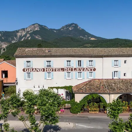 Du Levant 2* Castellane