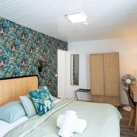 Отель Du Levant