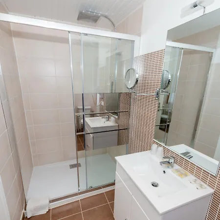 Du Levant Hotel 2*