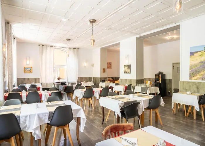 Du Levant 2* Castellane